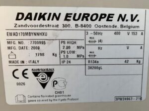 Chiller Daikin EWAD170 o wydajności chłodniczej 170 kW - tabliczka znamionowa